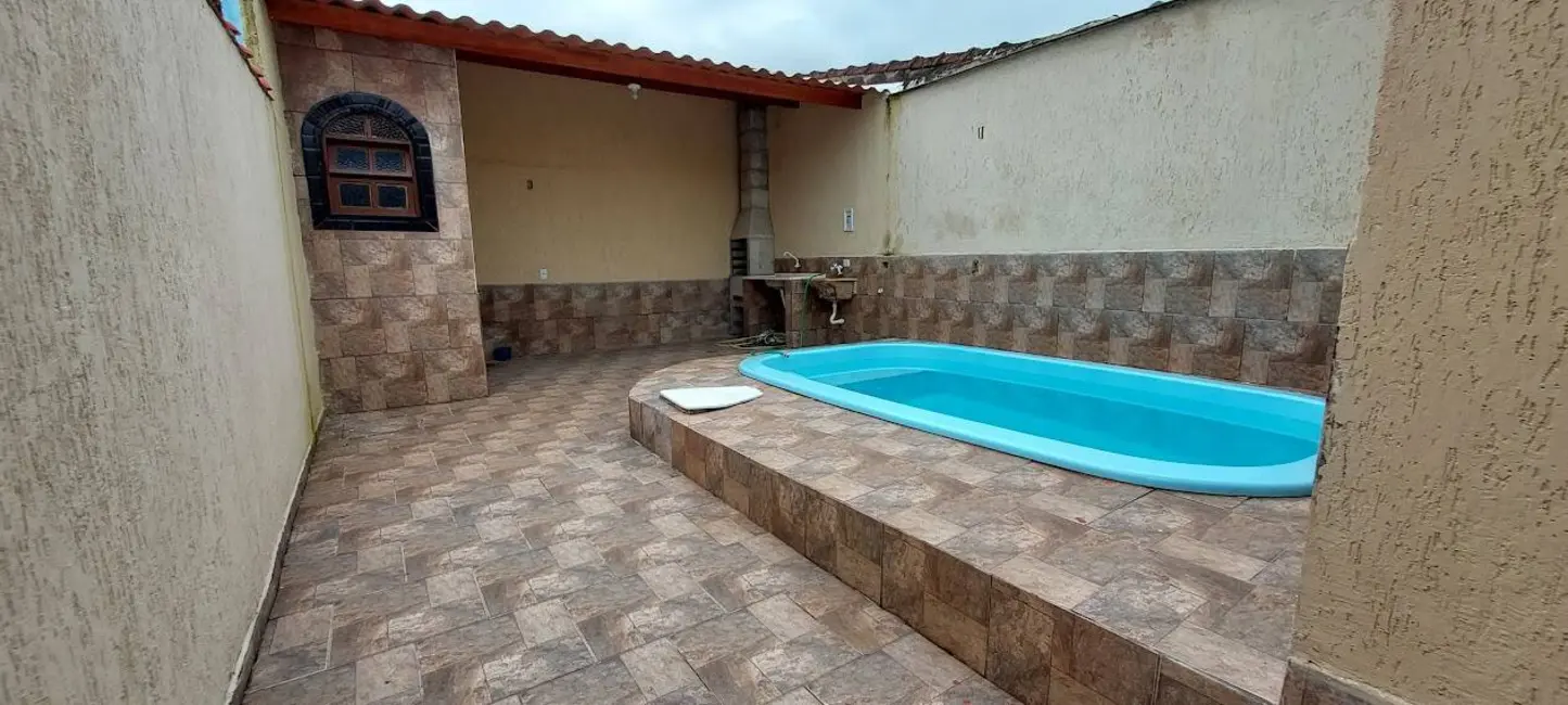 Foto 1 de Casa com 3 quartos à venda, 225m2 em Mongagua - SP