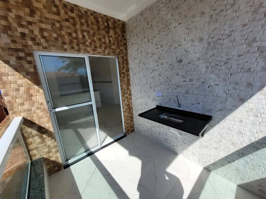 Foto 2 de Casa com 2 quartos à venda, 78m2 em Itanhaem - SP