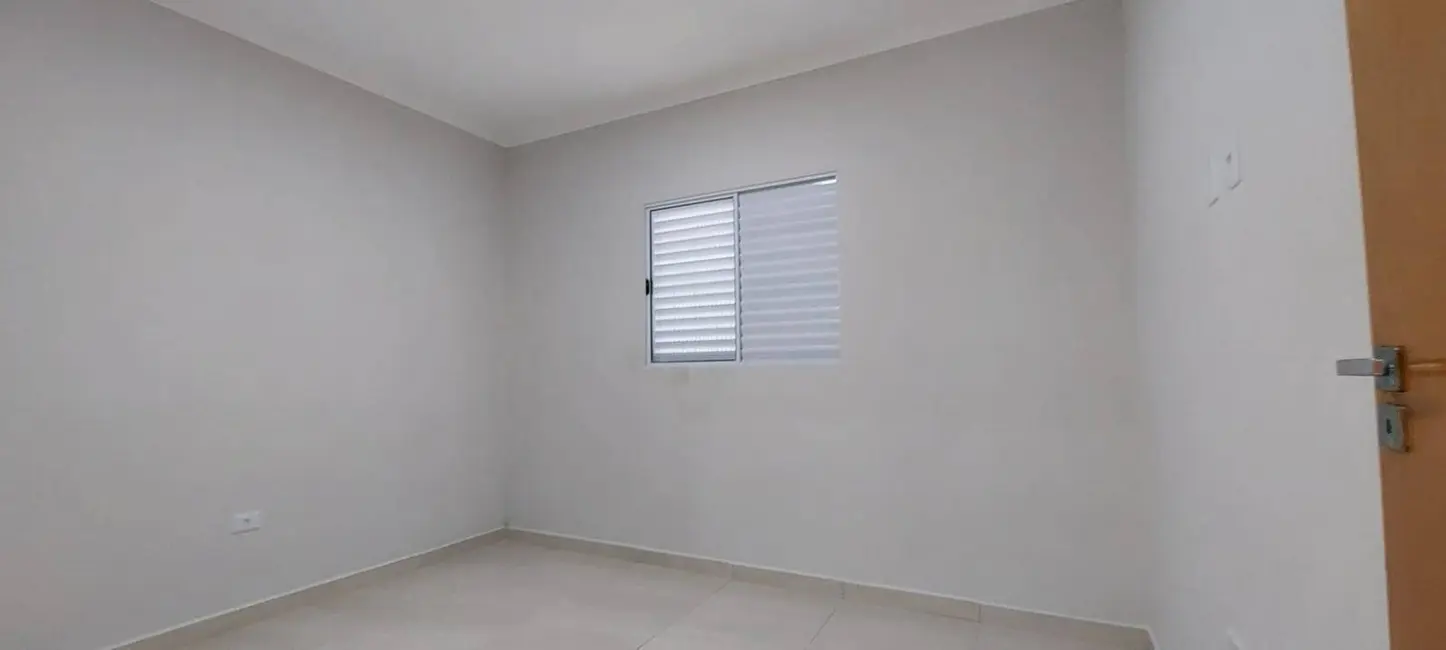 Foto 9 de Casa com 2 quartos à venda, 150m2 em Itanhaem - SP