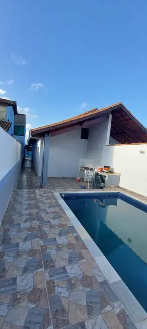 Foto 4 de Casa com 2 quartos à venda, 89m2 em Mongagua - SP