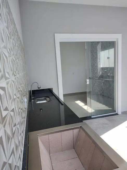 Sobrado com 3 quartos à venda, 160m2 em Itanhaem - SP - imagem 7 Foto 7 de Sobrado com 3 quartos à venda, 160m2 em Itanhaem - SP