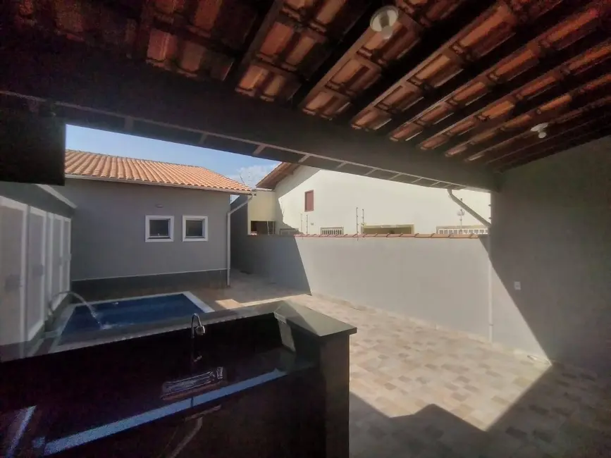 Foto 3 de Casa com 2 quartos à venda, 180m2 em Itanhaem - SP