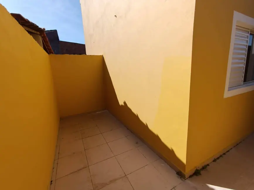 Foto 5 de Casa com 2 quartos à venda, 60m2 em Itanhaem - SP