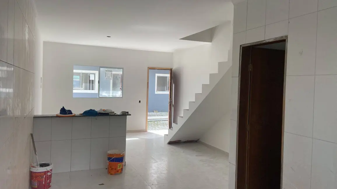 Foto 3 de Casa com 2 quartos à venda, 80m2 em Itanhaem - SP
