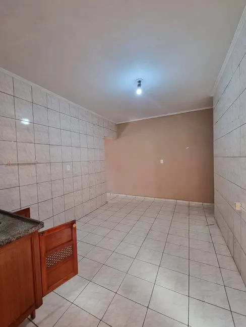 Foto 3 de Casa com 2 quartos à venda, 60m2 em Mongagua - SP