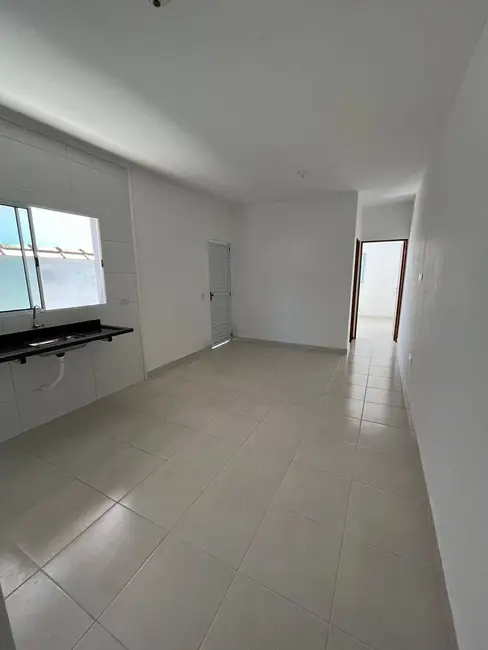 Foto 8 de Casa com 2 quartos à venda, 60m2 em Itanhaem - SP