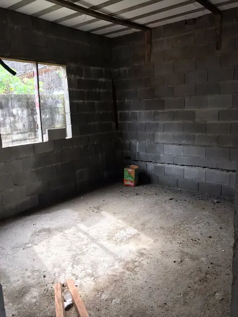 Casa com 2 quartos à venda, 60m2 em Agenor de Campos, Mongagua - SP - imagem 4 Foto 4 de Casa com 2 quartos à venda, 60m2 em Agenor de Campos, Mongagua - SP