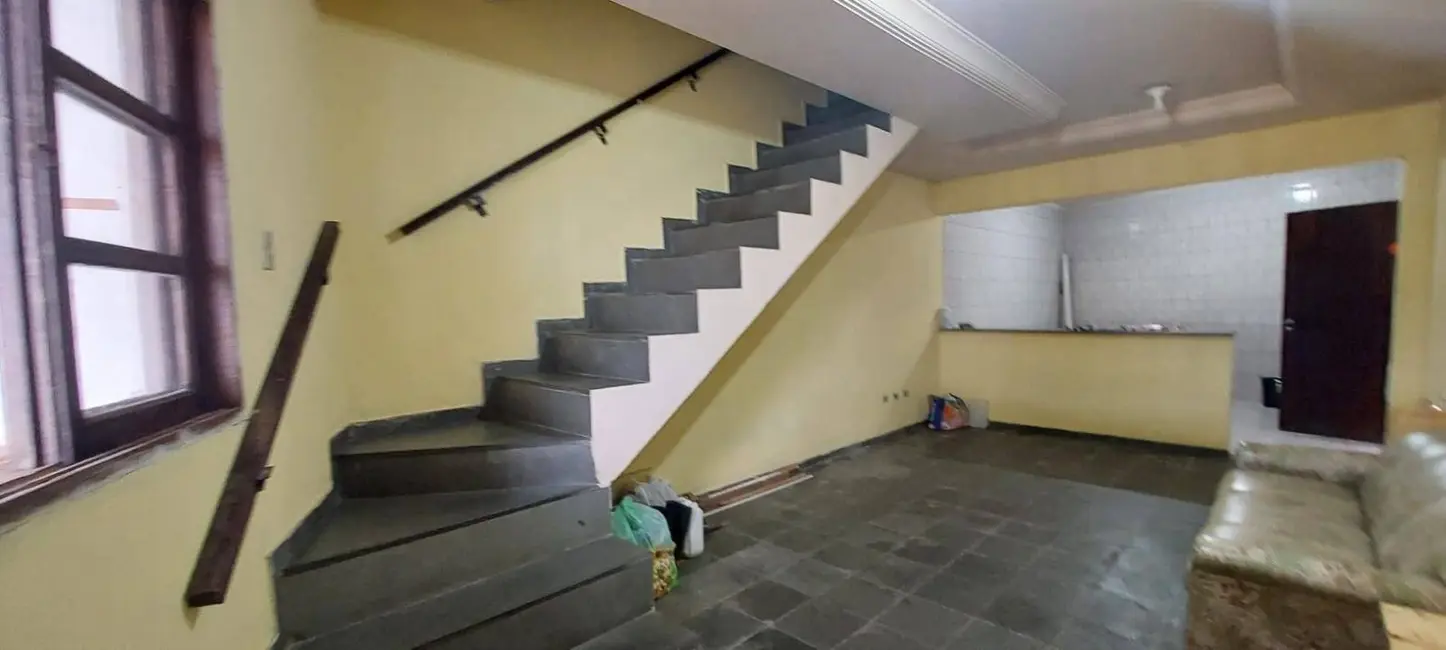 Foto 3 de Casa com 2 quartos à venda, 86m2 em Mongagua - SP