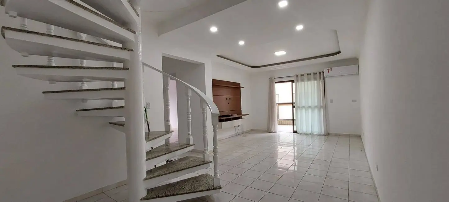 Foto 1 de Cobertura com 3 quartos à venda, 200m2 em Mongagua - SP