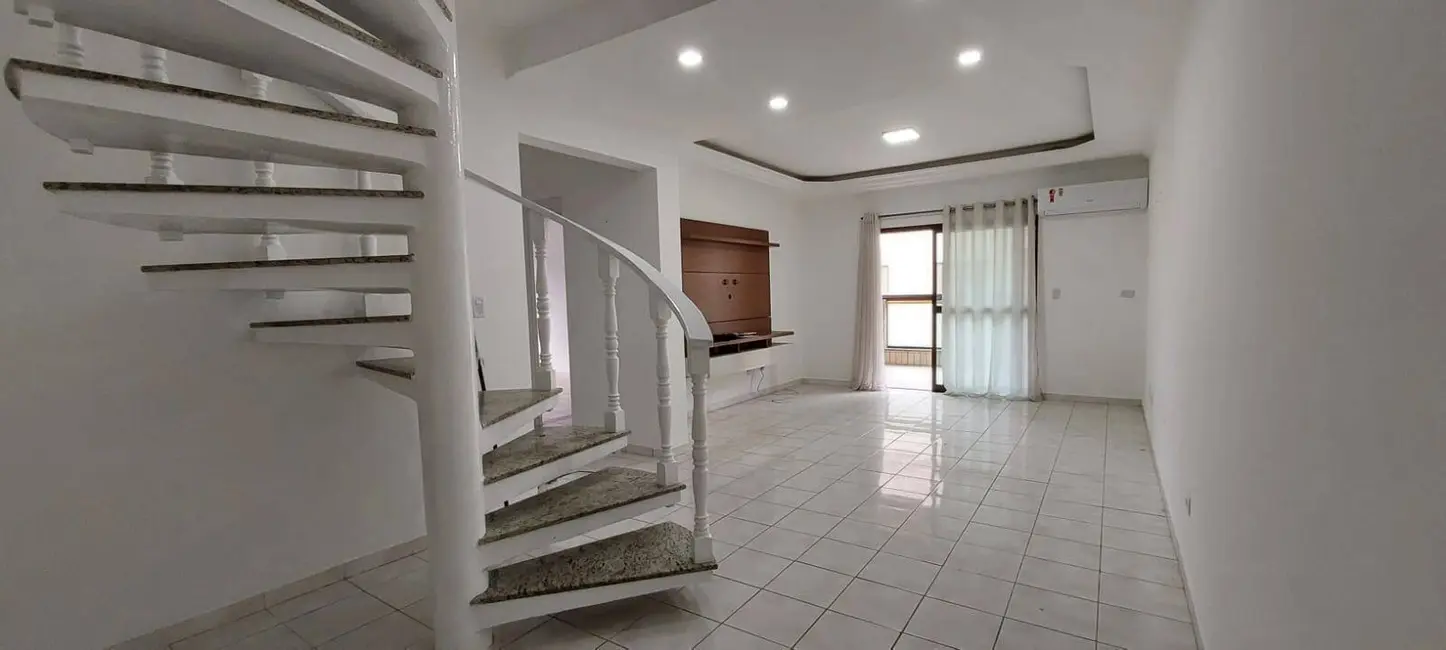 Foto 4 de Cobertura com 3 quartos à venda, 200m2 em Mongagua - SP