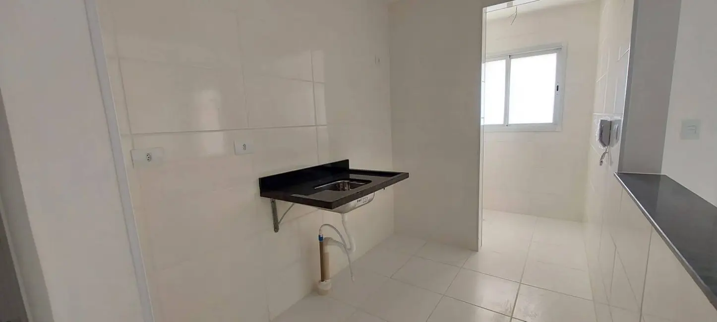 Foto 9 de Apartamento à venda, 75m2 em Mongagua - SP