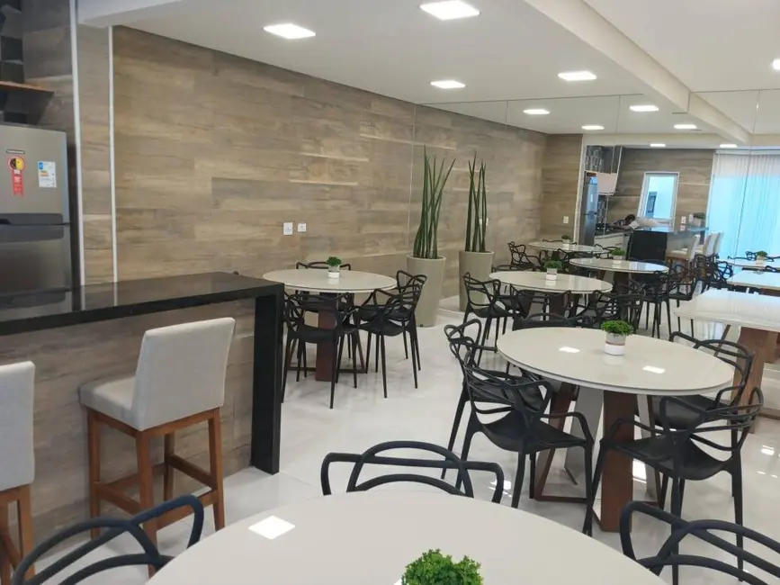 Foto 12 de Apartamento à venda, 75m2 em Mongagua - SP