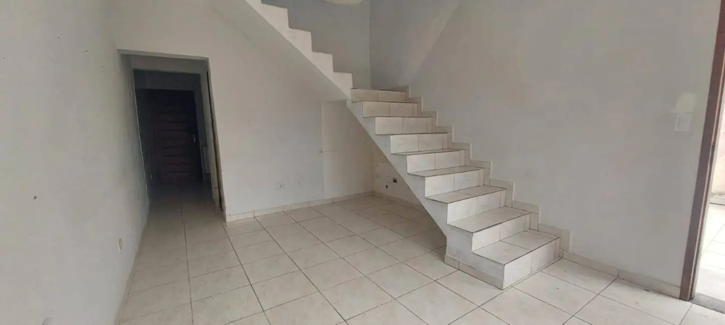 Foto 4 de Sobrado com 2 quartos à venda, 90m2 em Mongagua - SP