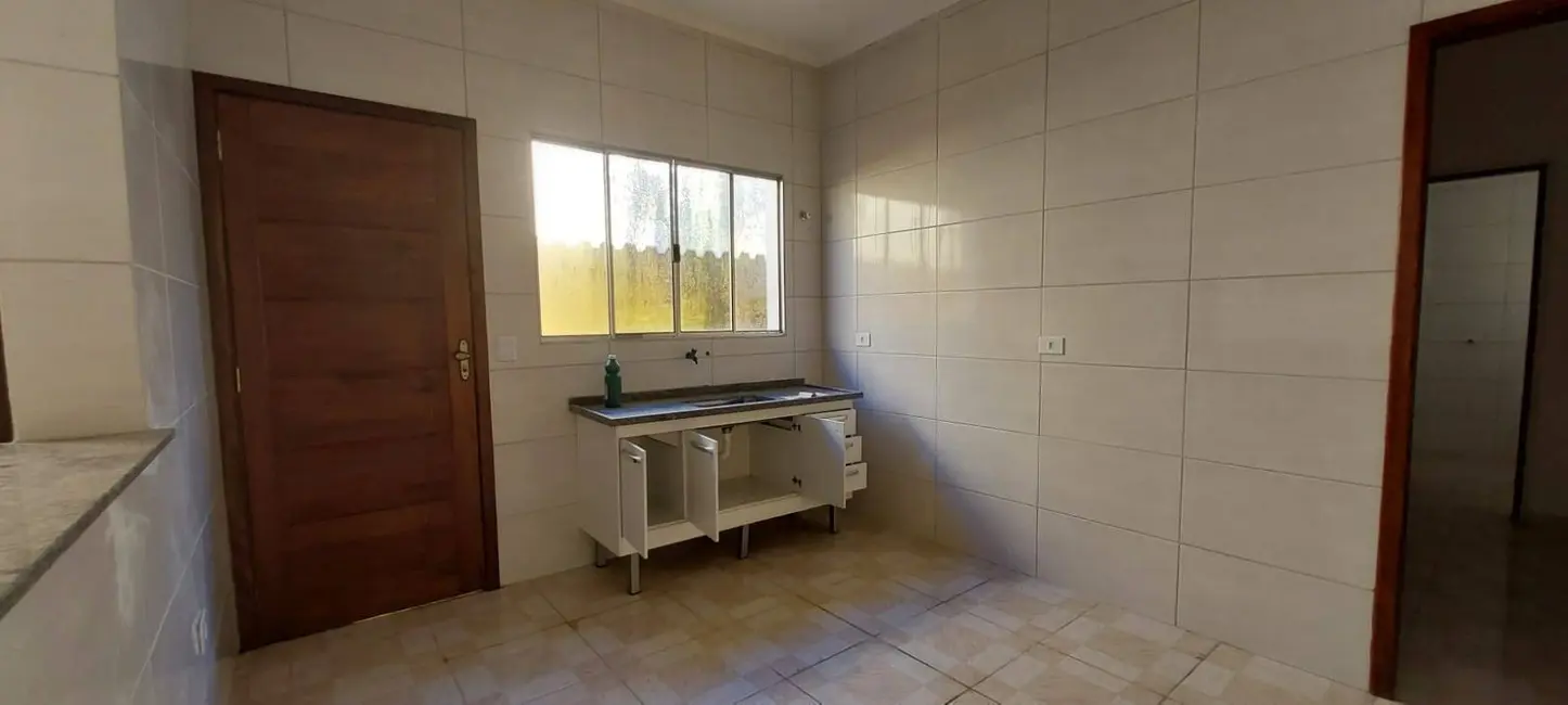 Foto 2 de Casa com 2 quartos à venda, 60m2 em Mongagua - SP