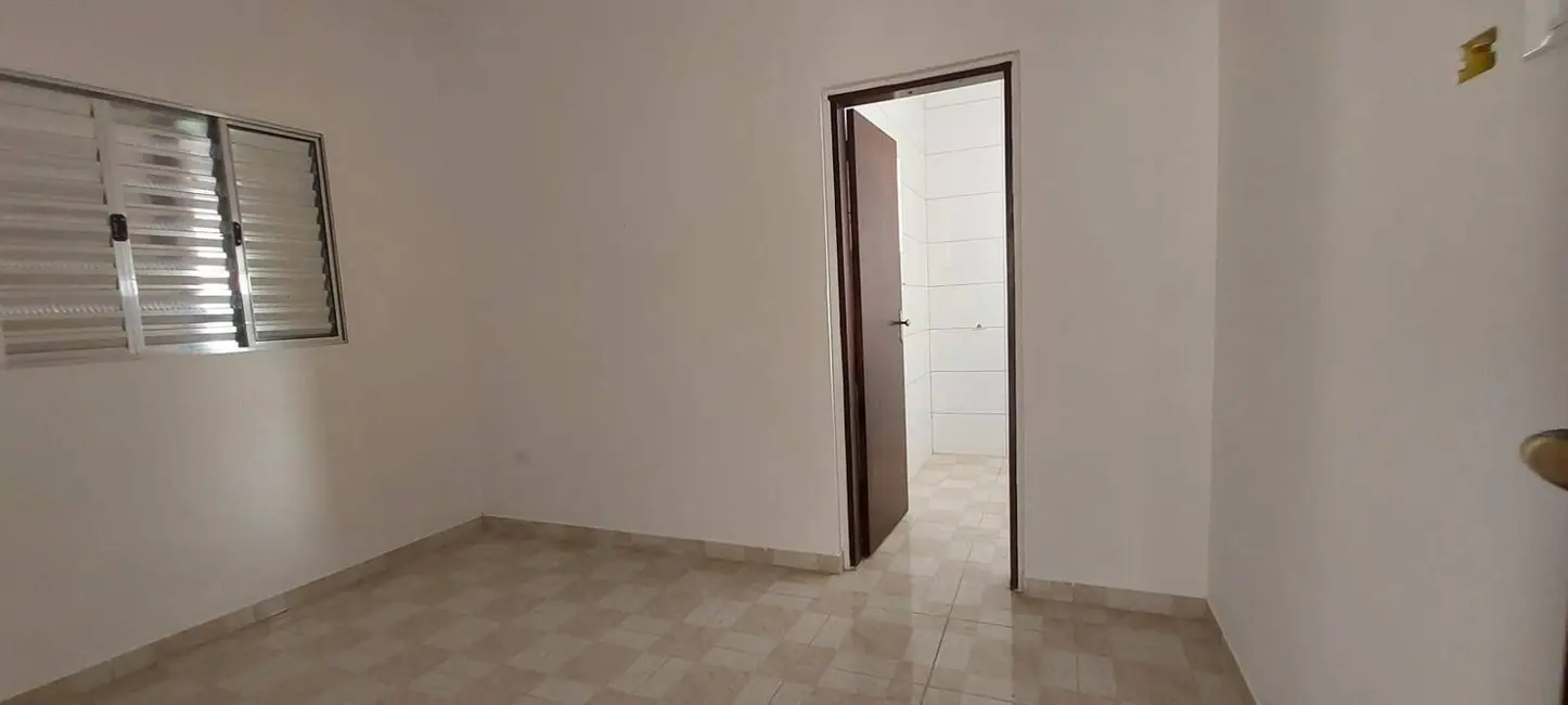 Foto 6 de Casa com 2 quartos à venda, 60m2 em Mongagua - SP