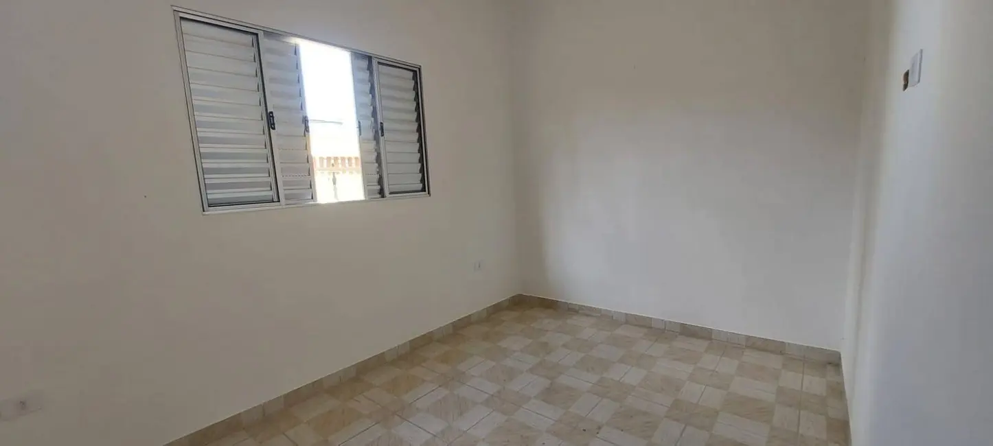 Foto 5 de Casa com 2 quartos à venda, 60m2 em Mongagua - SP