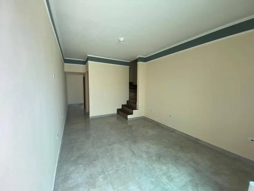 Foto 6 de Casa com 2 quartos à venda, 96m2 em Mongagua - SP