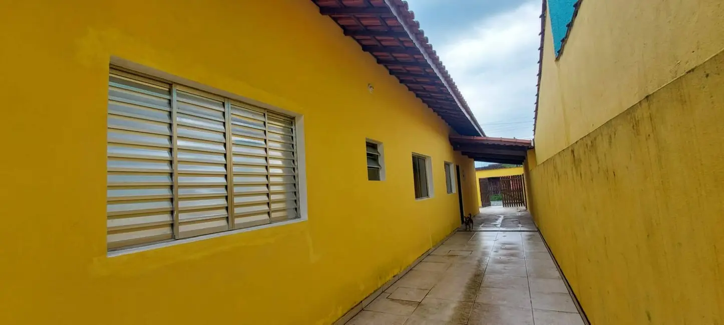 Foto 3 de Casa com 2 quartos à venda, 60m2 em Mongagua - SP