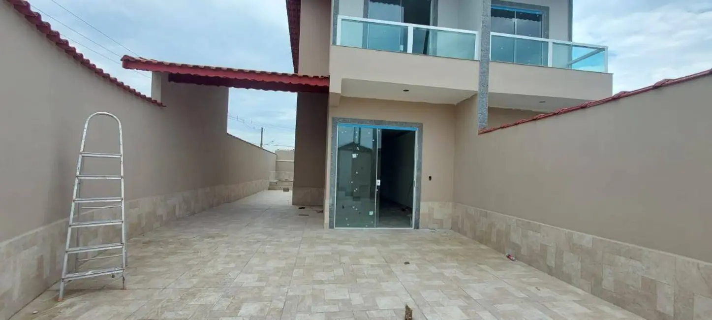 Foto 1 de Sobrado com 2 quartos à venda, 98m2 em Mongagua - SP