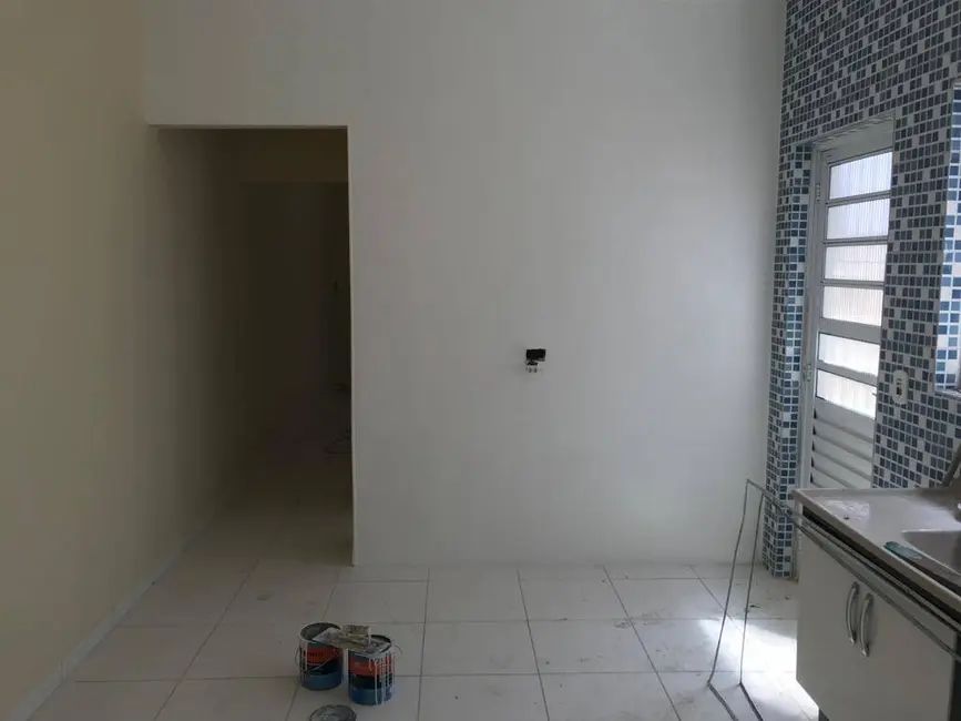 Foto 2 de Casa com 2 quartos à venda, 60m2 em Mongagua - SP