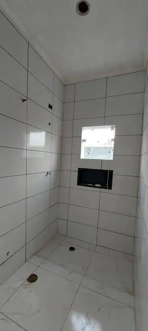 Foto 8 de Casa com 2 quartos à venda, 90m2 em Mongagua - SP