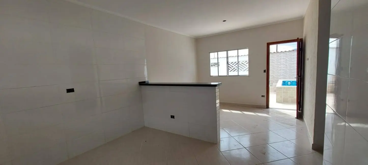Casa com 2 quartos à venda, 60m2 em Mongagua - SP - imagem 9 Foto 9 de Casa com 2 quartos à venda, 60m2 em Mongagua - SP
