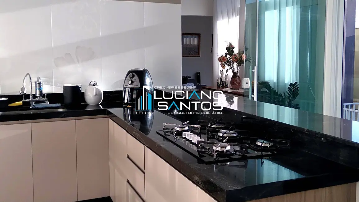 Foto 9 de Sobrado com 3 quartos à venda, 250m2 em Boituva - SP