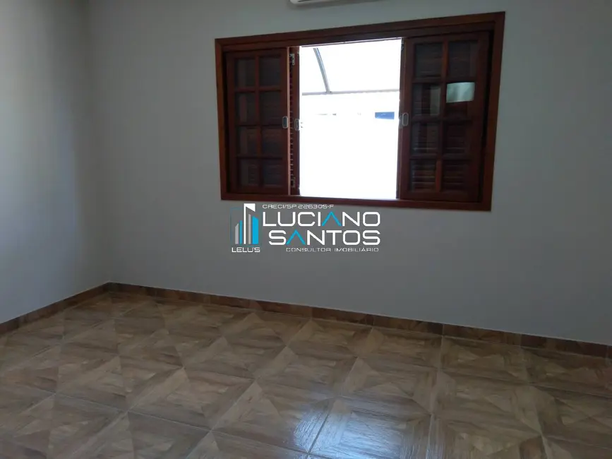 Foto 8 de Casa com 3 quartos à venda, 1000m2 em Boituva - SP