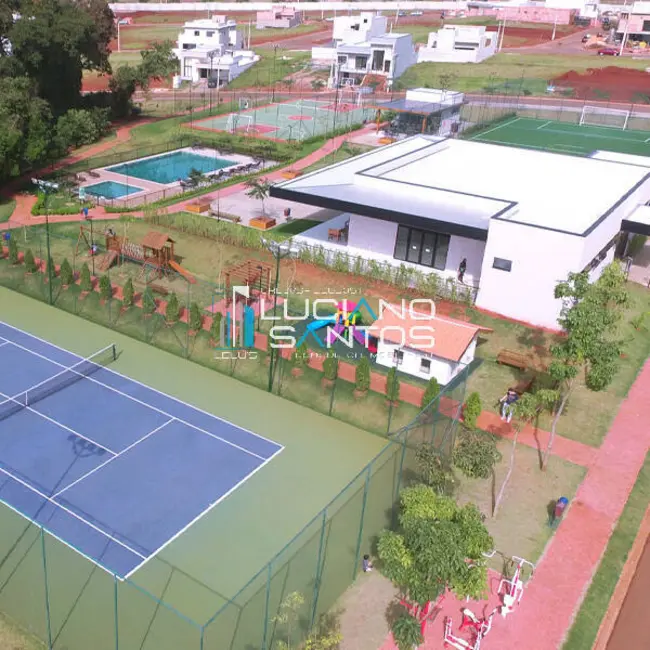 Foto 1 de Terreno / Lote à venda, 293m2 em Boituva - SP