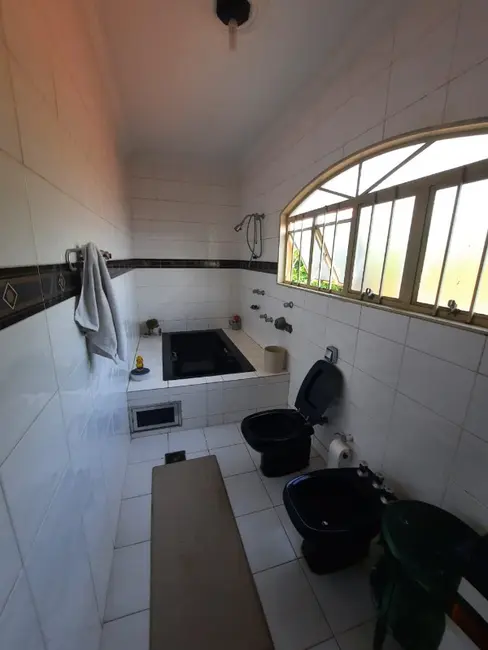 Foto 3 de Casa com 3 quartos à venda, 349m2 em Rancho Grande, Itu - SP