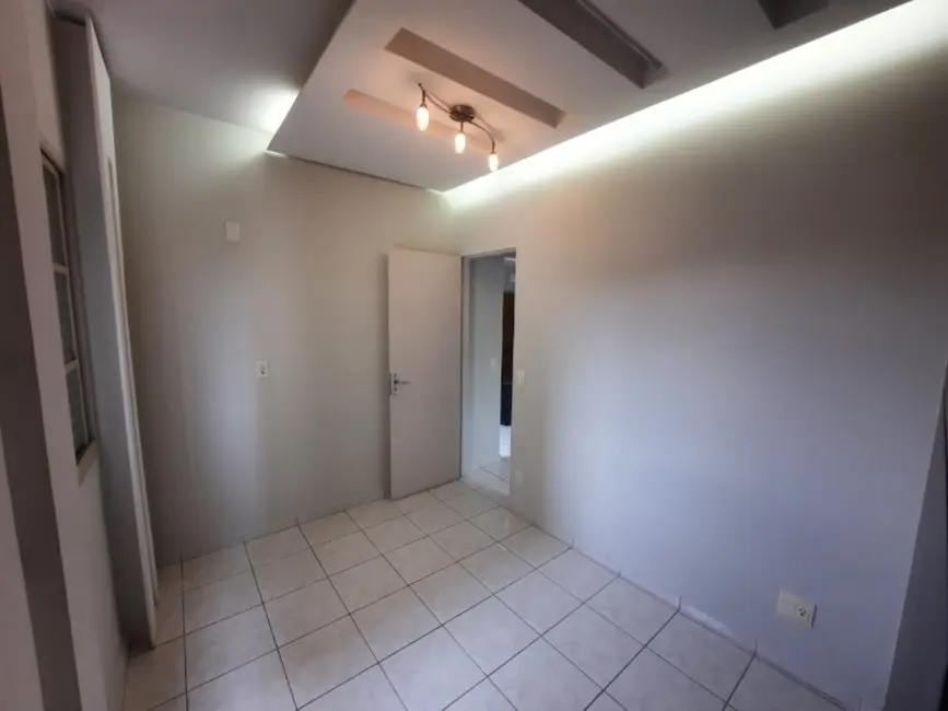 Foto 2 de Apartamento com 2 quartos à venda e para alugar, 56m2 em Pirapitingui, Itu - SP