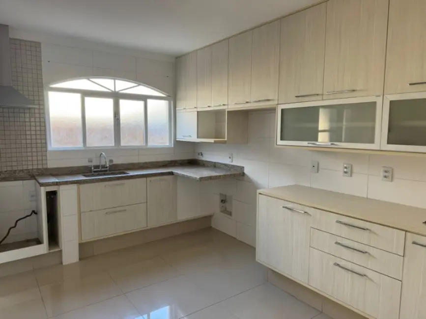 Foto 3 de Casa de Condomínio com 4 quartos à venda, 303m2 em Condomínio Portal de Itu, Itu - SP