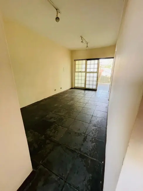 Foto 5 de Casa com 2 quartos à venda, 83m2 em Jardim Donalísio, Salto - SP