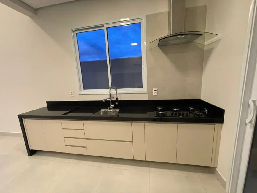 Foto 2 de Casa de Condomínio com 3 quartos à venda e para alugar, 153m2 em Salto - SP