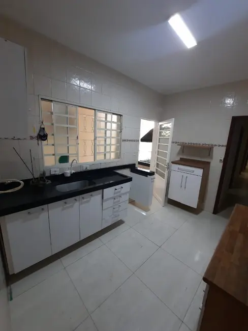 Foto 8 de Casa com 3 quartos à venda, 140m2 em Jardim Santa Tereza, Itu - SP