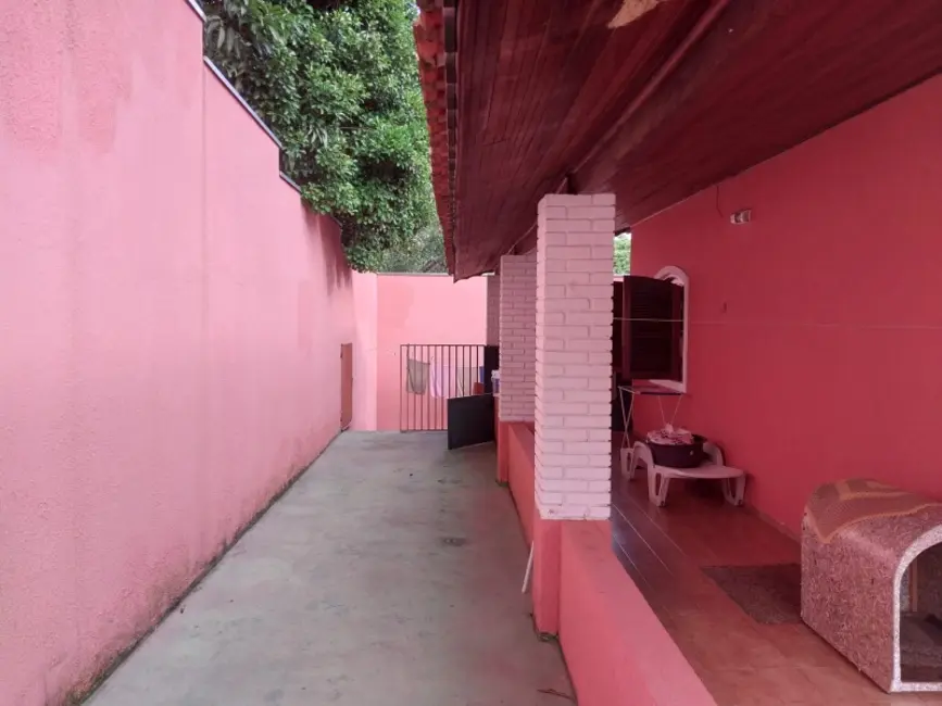 Foto 3 de Chácara com 3 quartos à venda, 210m2 em Parque Residencial Quinta das Laranjeiras, Itu - SP