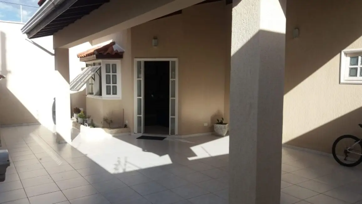 Foto 1 de Casa com 3 quartos à venda, 190m2 em Jardim Oliveira, Itu - SP