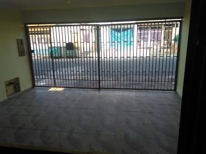 Foto 2 de Casa com 2 quartos à venda, 105m2 em Jardim das Nações, Salto - SP