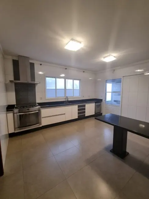 Foto 2 de Casa de Condomínio com 4 quartos à venda, 243m2 em Parque do Varvito, Itu - SP
