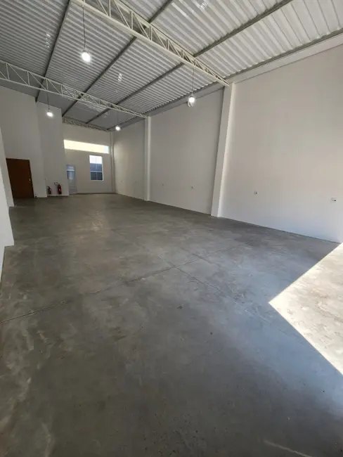 Foto 5 de Armazém / Galpão à venda, 128m2 em Salto - SP