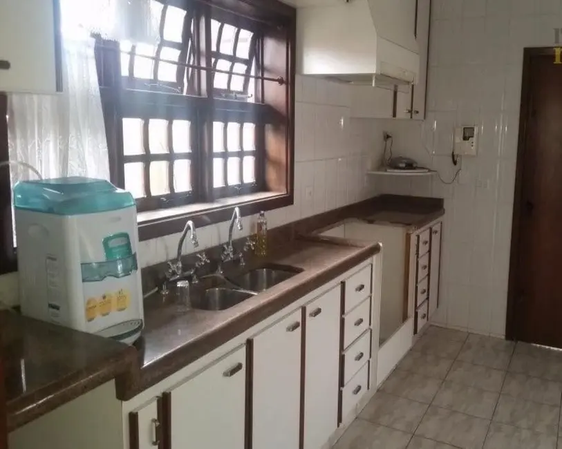 Foto 8 de Casa com 4 quartos à venda, 370m2 em Vila Santa Rosa, Itu - SP