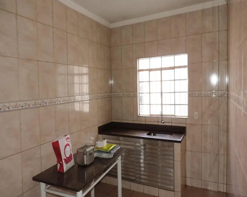 Foto 8 de Casa com 2 quartos à venda, 130m2 em Jardim das Rosas, Itu - SP