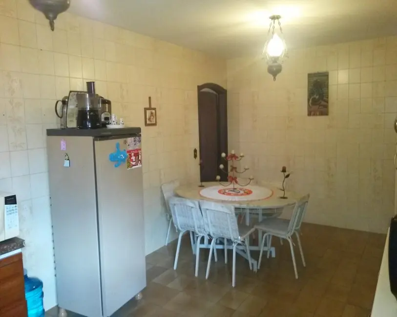 Foto 6 de Casa com 4 quartos à venda, 177m2 em Vila Roma, Itu - SP