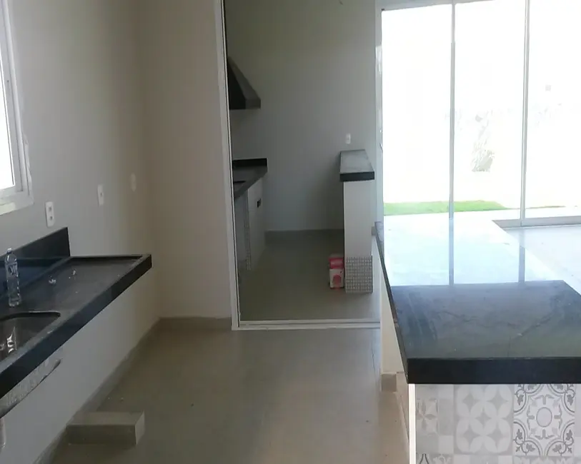 Foto 6 de Casa com 3 quartos à venda, 250m2 em Salto - SP