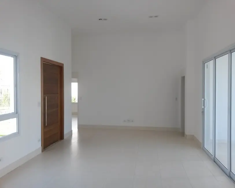Foto 4 de Casa com 3 quartos à venda, 225m2 em Salto - SP