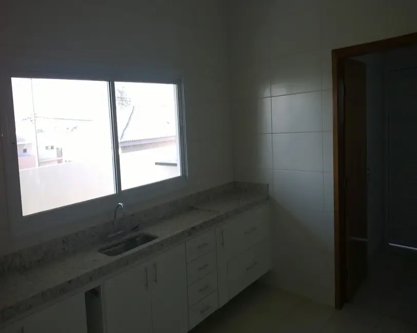 Foto 3 de Casa com 3 quartos à venda, 205m2 em Salto - SP