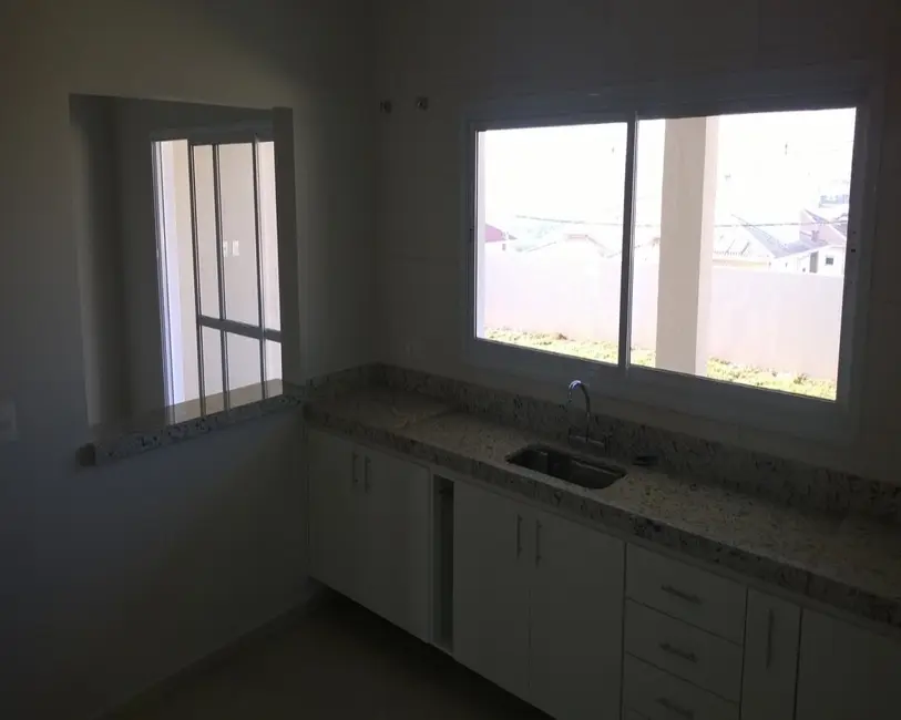 Foto 4 de Casa com 3 quartos à venda, 205m2 em Salto - SP
