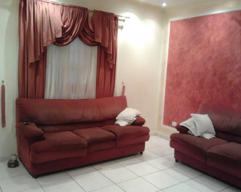 Casa com 3 quartos à venda, 210m2 em Vila Angélica, Sorocaba - SP - imagem 2 Foto 2 de Casa com 3 quartos à venda, 210m2 em Vila Angélica, Sorocaba - SP