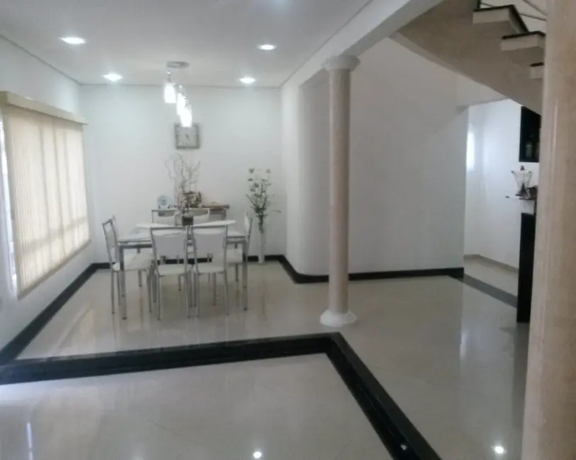 Foto 4 de Casa com 3 quartos à venda, 303m2 em Salto - SP