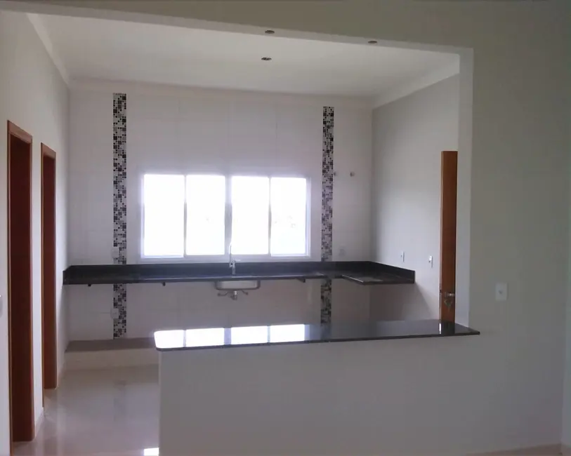 Foto 5 de Casa com 3 quartos à venda, 235m2 em Salto - SP